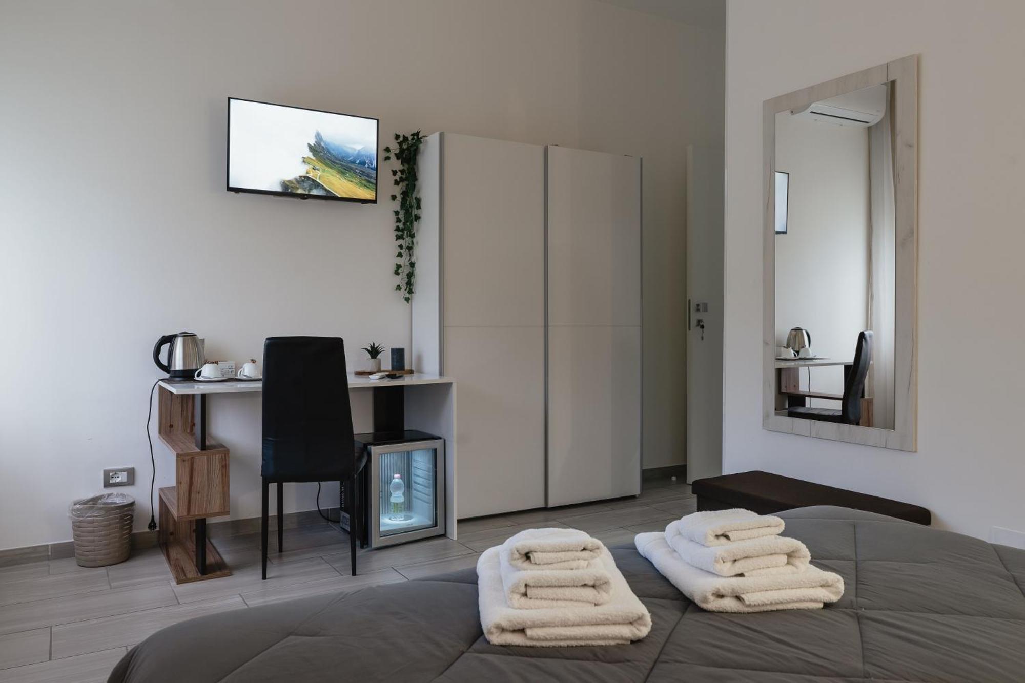 Zaro Suites B&B Катандзаро Экстерьер фото